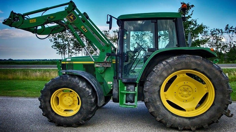 How Much Do Tractor Tires Weigh - main - 2- www.aboutyourtires.com